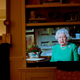 Illustration for article titled Queen Elizabeth II reminds us: Dont wear green on TV